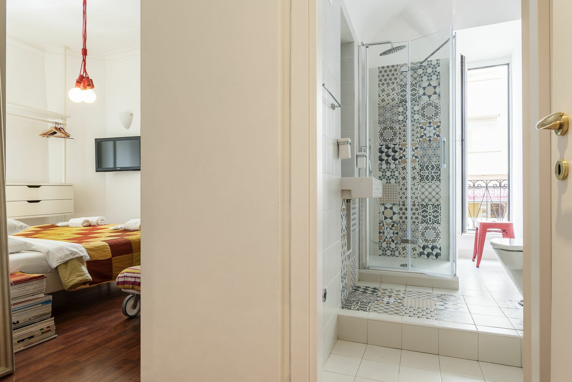 Dab Guest House 2*